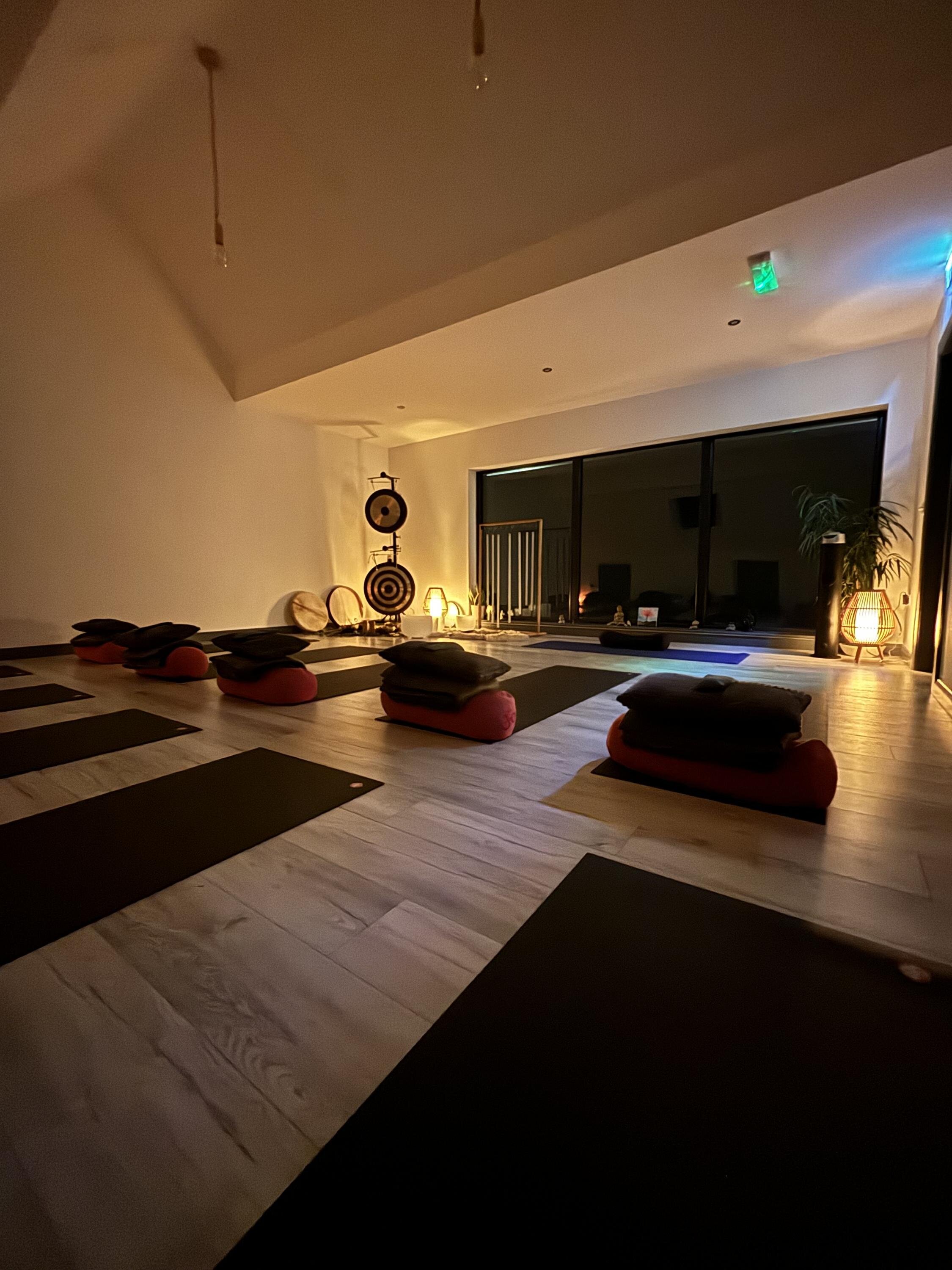 Rosie McMahon cover photo