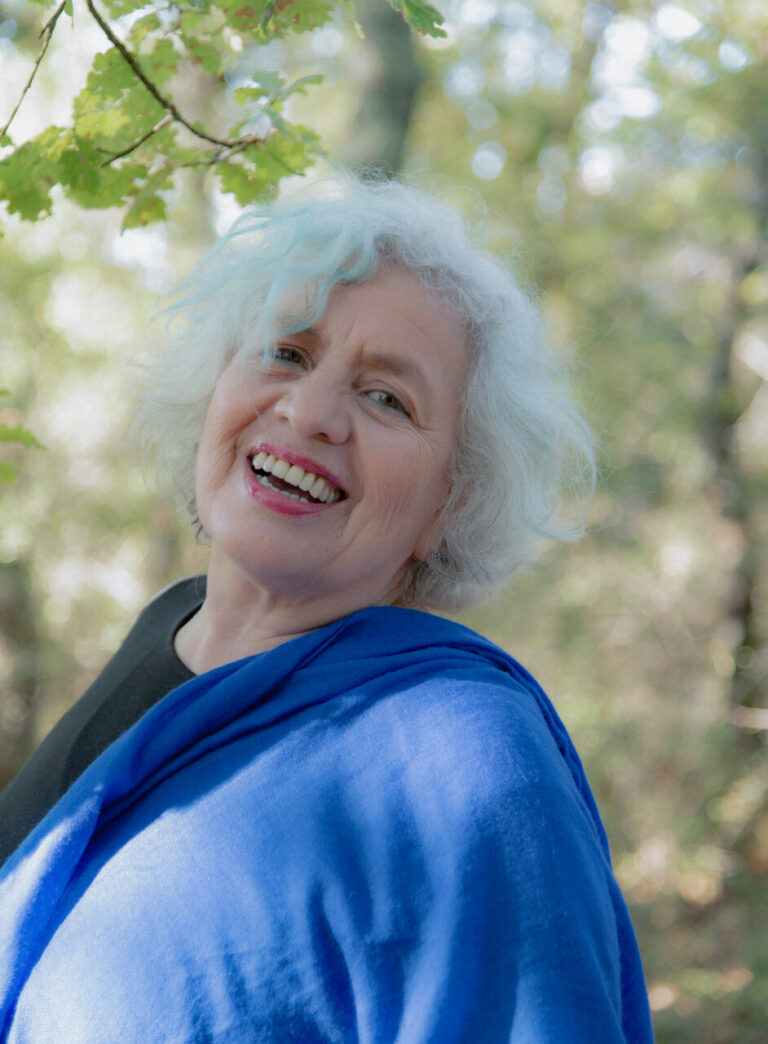 53c0bbaba9 avatar orig 768x1044